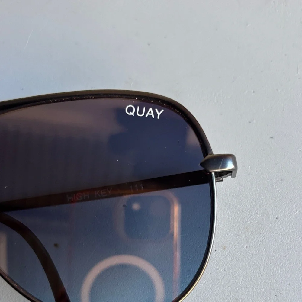 Quay Australia Aviator Sunglasses - Black Frame with Rose Lenses